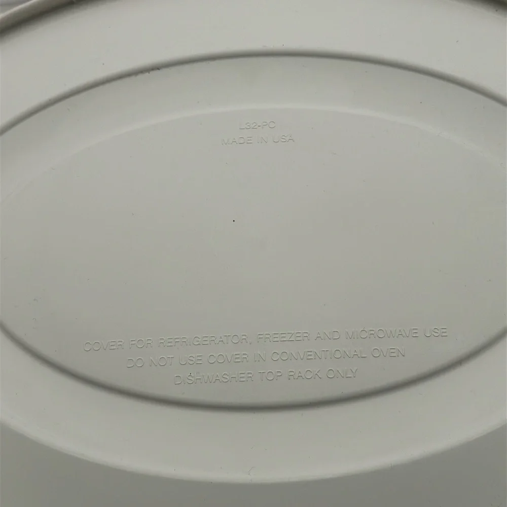 CORNING WARE CASUAL ELEGANCE L-32 WHITE COVERED 2 Qt SERVING DISH With lid‎